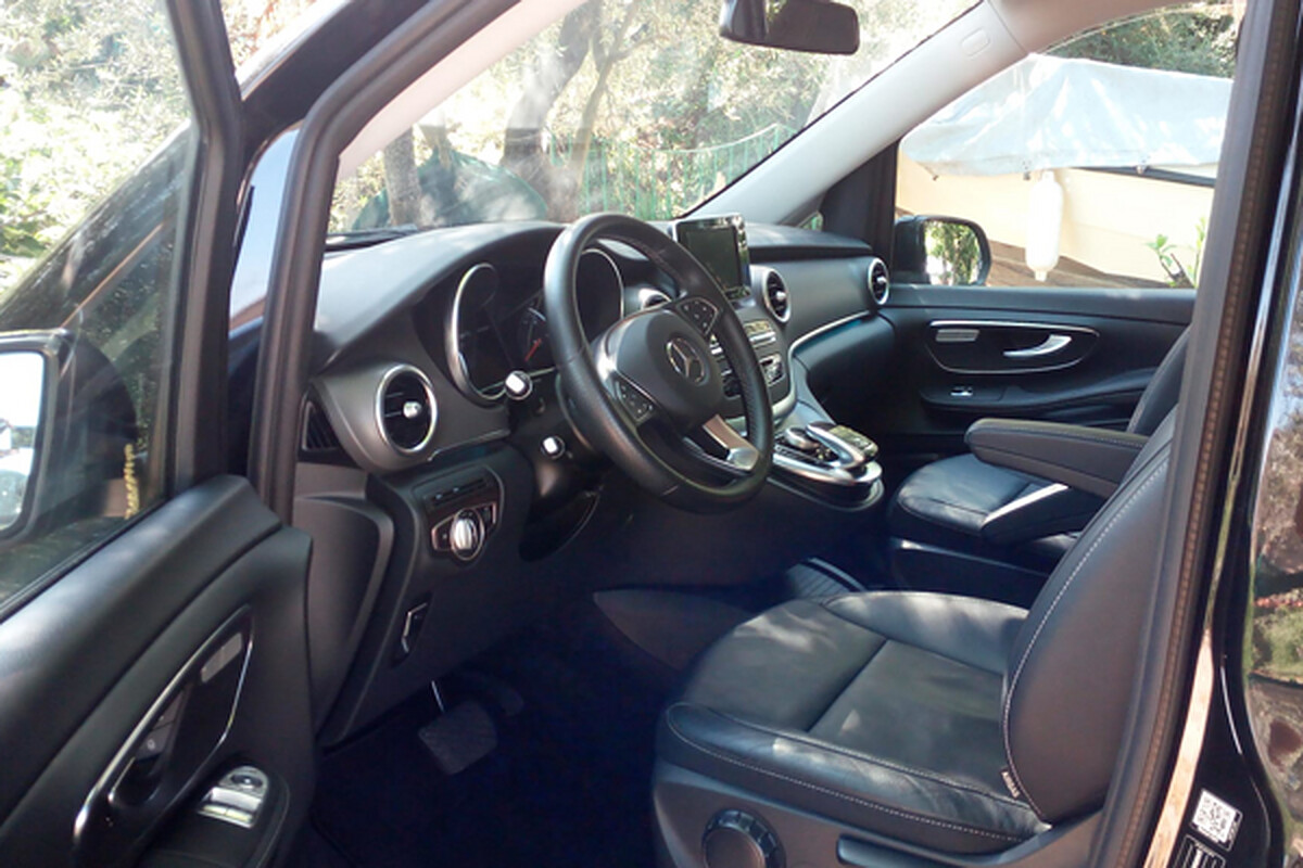 Mercedes V-Class leather interior