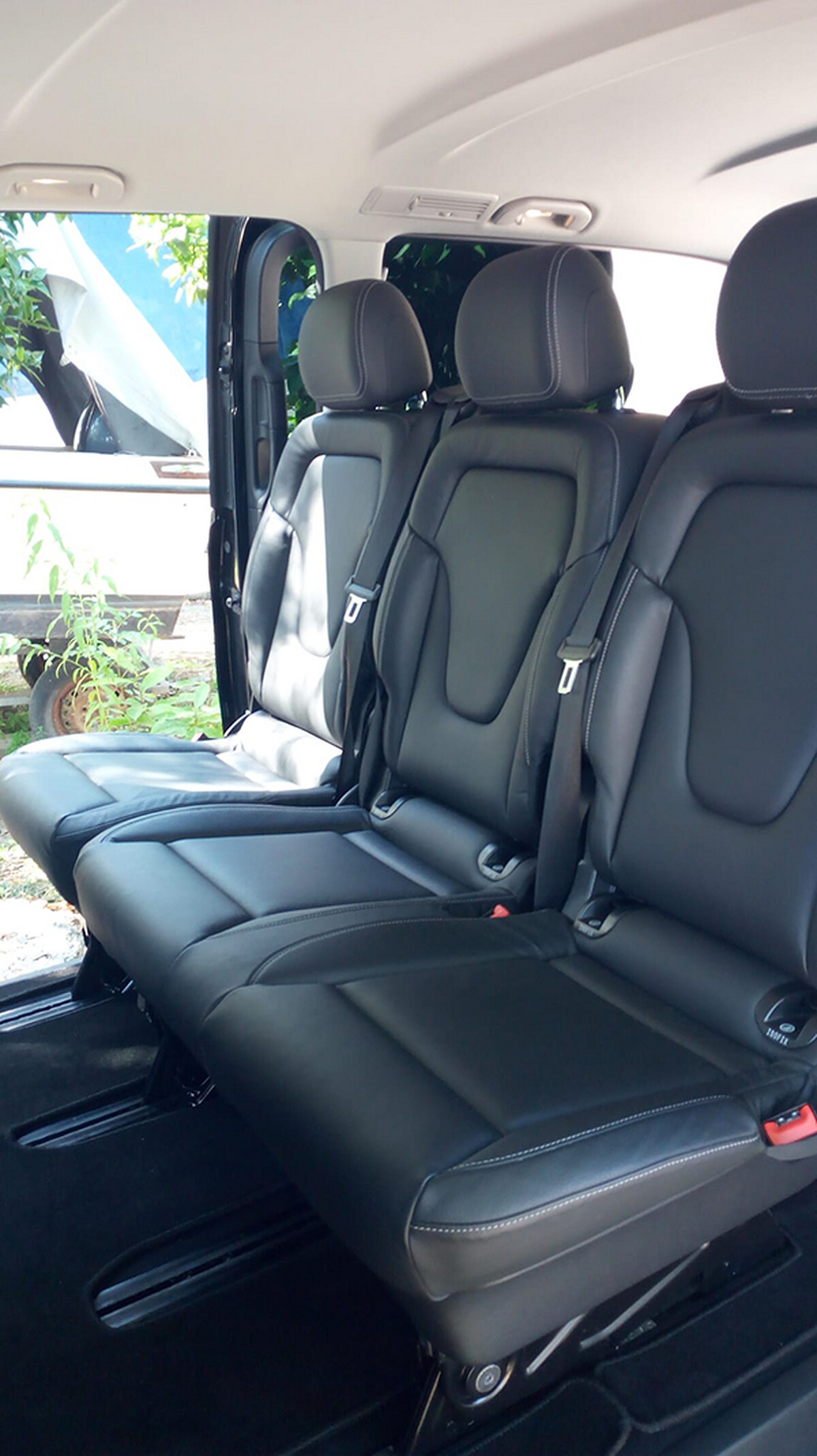 Mercedes V-Class rear leather seats